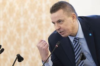 Rajchl ve Sněmovně oživil téma covidu. Stejně tak i zavádějící informace - Seznam Zprávy